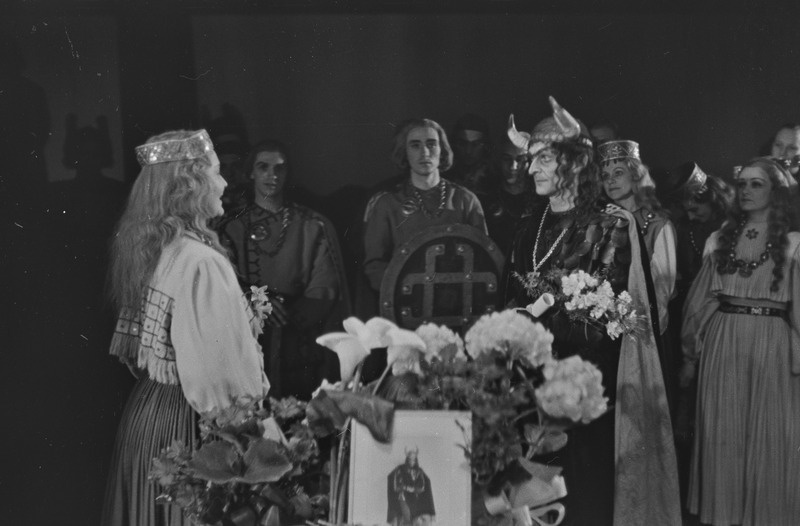 Kalevipoeg, Teater Estonia, 1953, pildil: Sorts – Boris Blinov, Boris Blinovi juubel