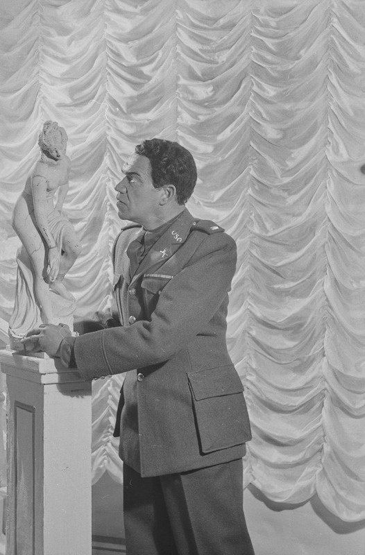 Sügavad juuresd, Teater Estonia, 1948, osades: Brett – Kaarel Karm