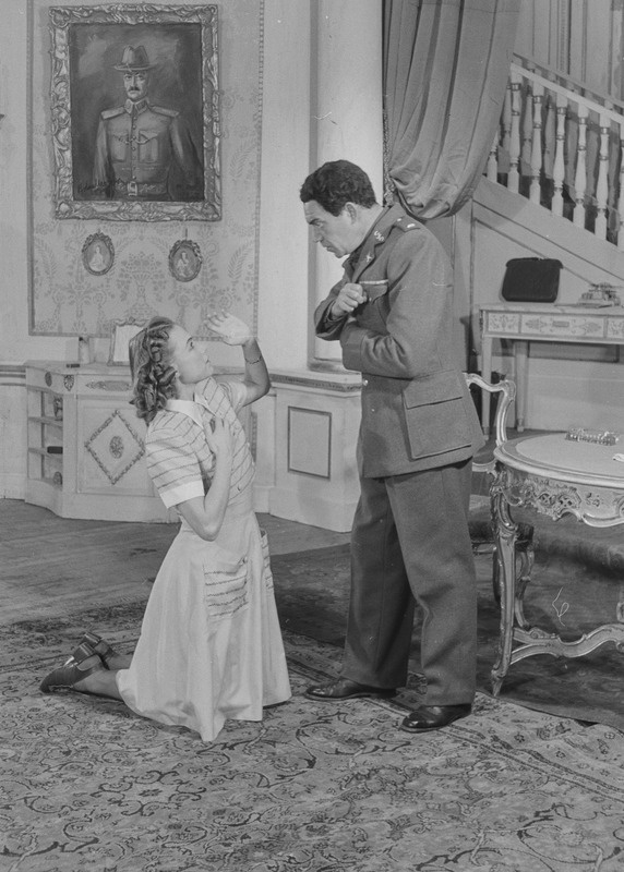Sügavad juuresd, Teater Estonia, 1948, osades: Brett – Kaarel Karm, Genevre – Erika Torger