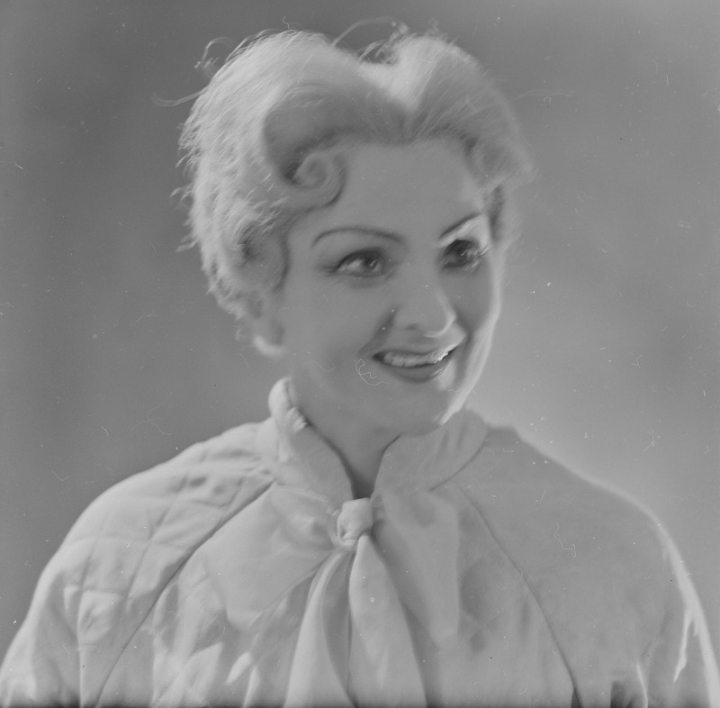 Ooperiball, Teater Estonia, 1959, osades: Marguérite – Gerda Murre