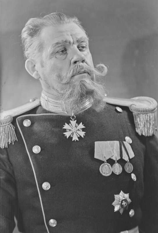 Tuleristsed, Teater Estonia, 1957, osades: Kuberner – Vootele Veikat