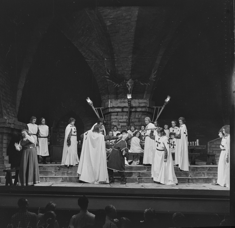 Tasuleegid, Teater Estonia, 1956, osades: Kulle – Heino Otto