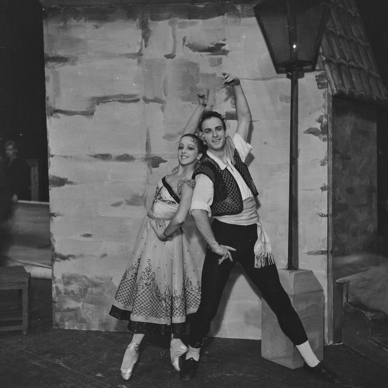 Don Quijote, Teater Estonia, 1958, osades: Quiteria – Aime Leis, Basilio – Verner Loo