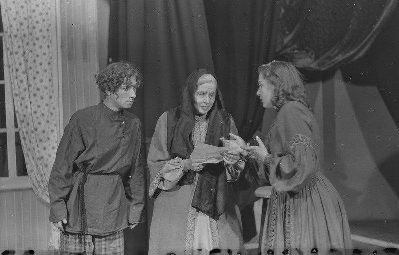 Hiline Armastus, Jaan Tombi nimeline Kultuuripalee, 26.08.1949, osades: Dormodant - U. Kadakas, Ema - A. Kasemets, Ludmilla - L. Kumm