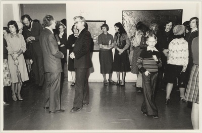 Noorte maalijate grupinäituse avamine 25.03.1977.a  similar photo
