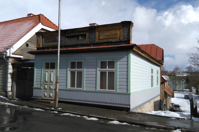 Hans and Valve Tea Tour in Rakvere on Pikal Street rephoto