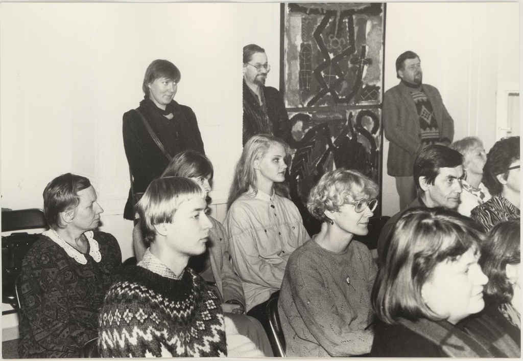 Narva kunstnik näituse avamine muuseumis 28. okt. 1994. Eelnev pressitutvustus.