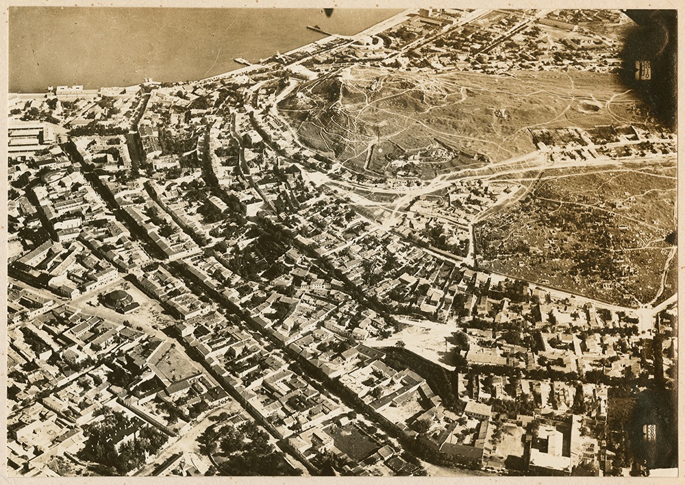 [aerial photograph of Kertsch]