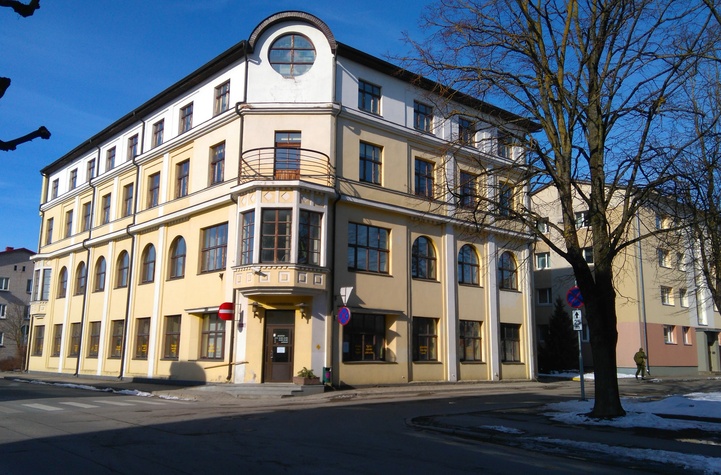 Rakvere. House on Laial Street. rephoto