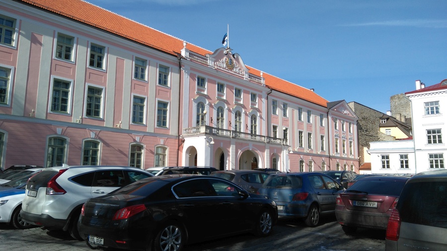 Tallinn, Toompea Castle Fassade. rephoto