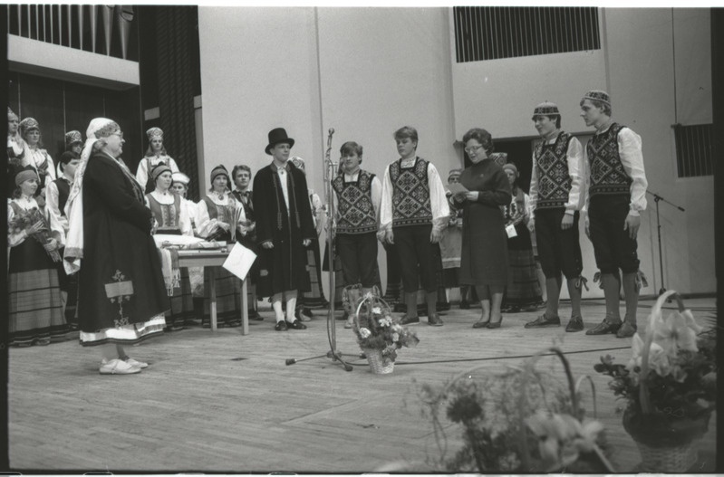 Helju Mikkeli loomingu õhtu "Vanemuise" kontserdisaalis. 16. märts 1985. a.