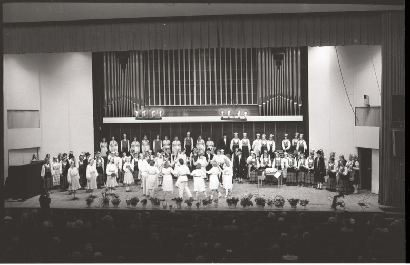 Helju Mikkeli loomingu õhtu "Vanemuise" kontserdisaalis. 16. märts 1985. a.