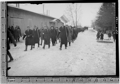 Kaitseliidu manöövrid Kundas - rongkäik  similar photo