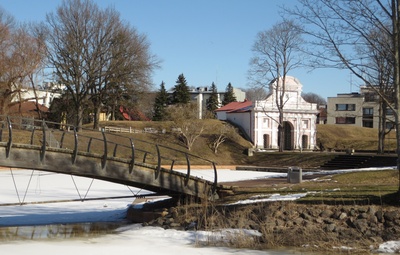 Near the Pärnu valley roof rephoto