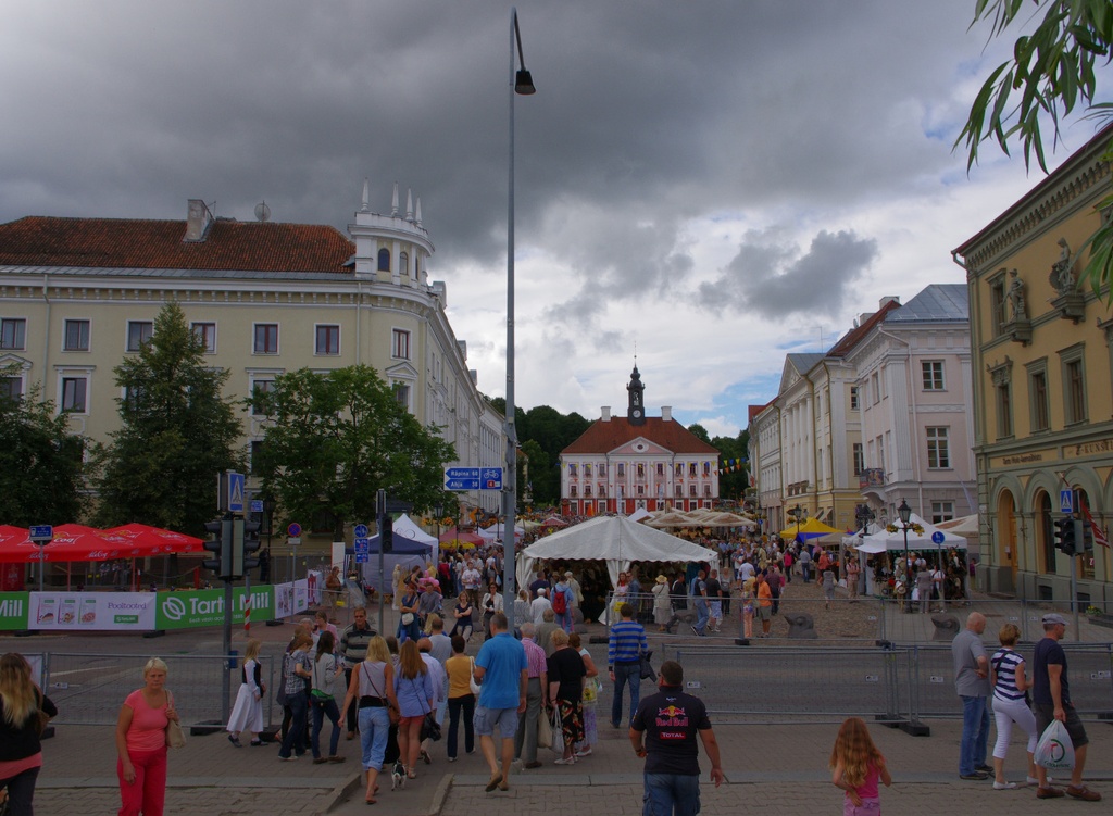 Tartu Raekoja Square and Raekoja by Kivisilla rephoto