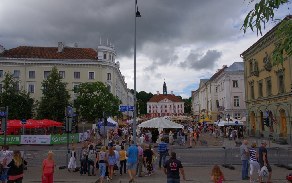 Tartu Raekoja Square and Raekoja by Kivisilla rephoto