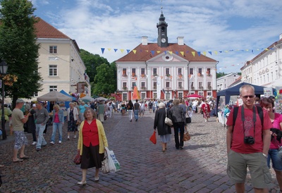 Tartu Raekoda, view. Architect Johann Heinrich Bartholomäus Walter rephoto