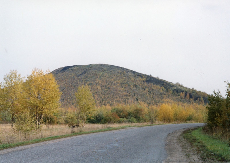 Kiviõli tuhamägi Ajapaik