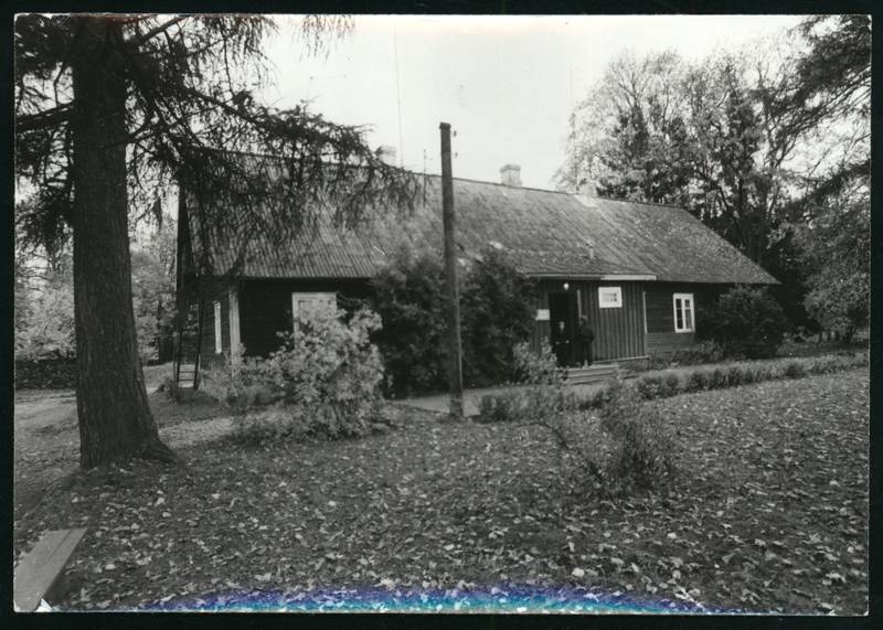 foto, Karksi khk, Longi algkool, 1984, foto E. Veliste