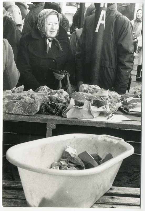 Foto. Lihamüük Pärnu turul