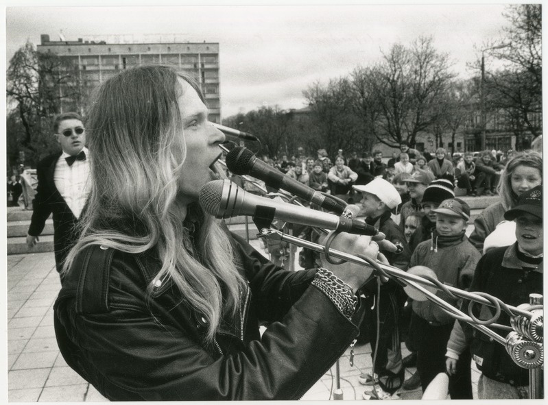 Foto. Päikeseraadio kontsert Rüütli platsil
