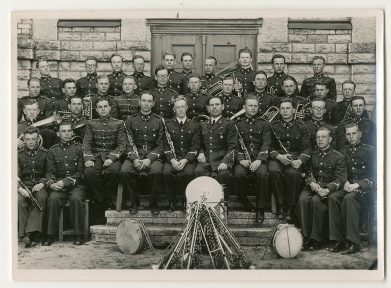 Foto. Sõjakooli orkester