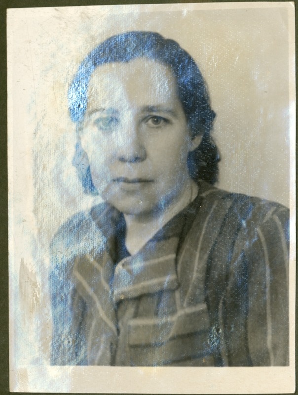 Foto albumist. Raamatupidaja H.Miil.