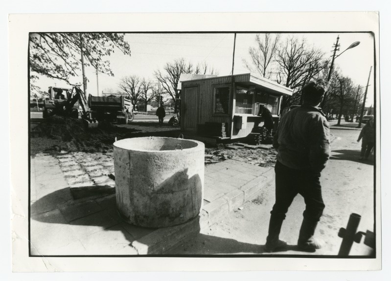 Foto.Endised taksopeatuse kioskid Malmö ja Ringi tn nurgal.