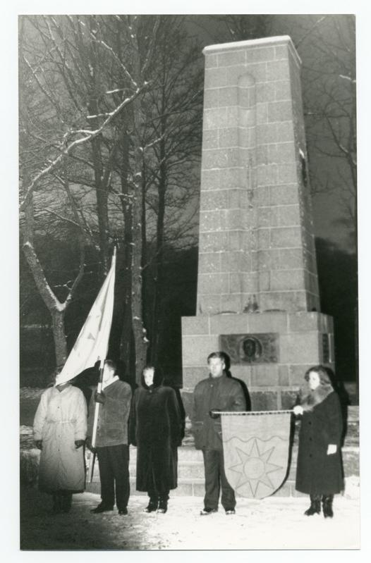 Foto.K.Pätsi monument Tahkurannas