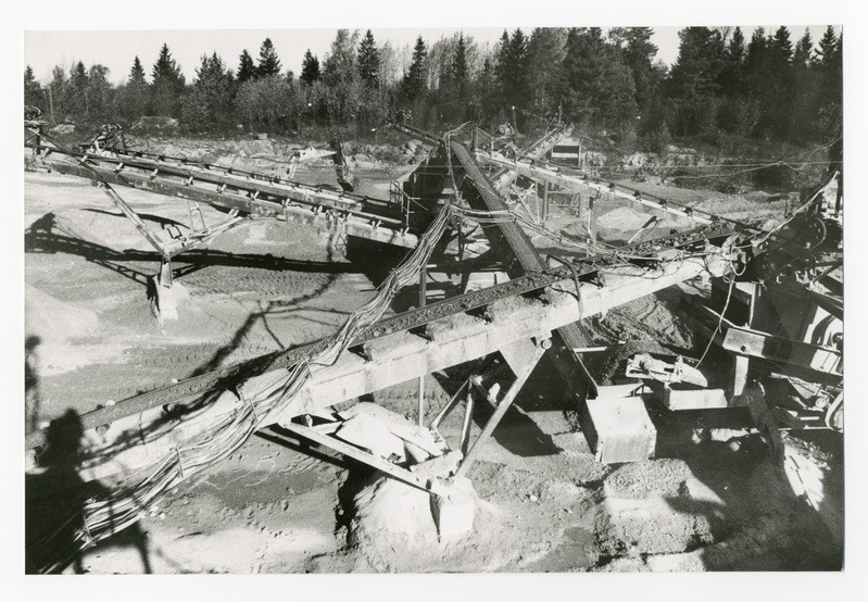 Foto. Kivipurustusliin Anelema dolomiidikarjääris