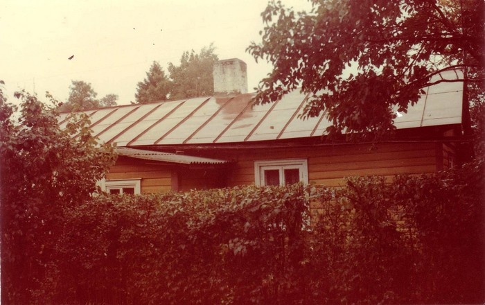 Elamu Kärdlas, Tiigi 14