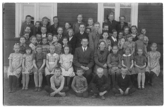 Grupifoto. Mänspäe koolipere