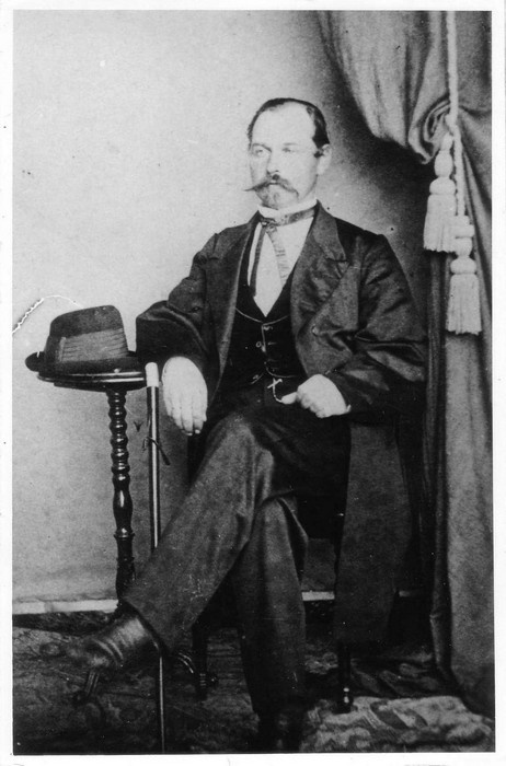 Ateljeefoto. Karl Ahrens ?