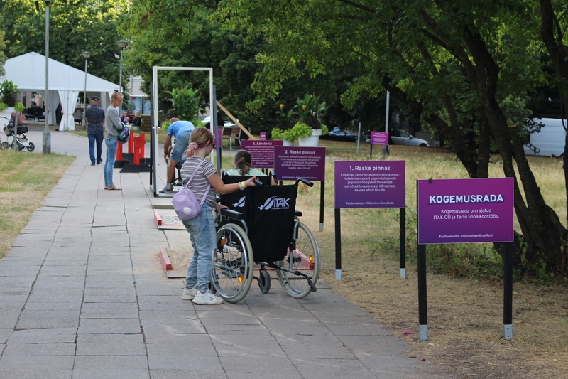 Digifoto. Linnaruumi muutumine. Tartu, 2021.