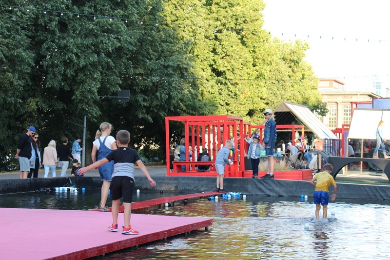 Digifoto. Linnaruumi muutumine. Tartu, 2021.