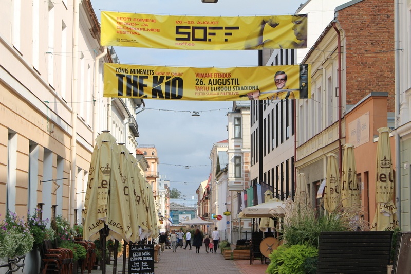 Digifoto. Linnaruumi muutumine. Tartu, 2021.