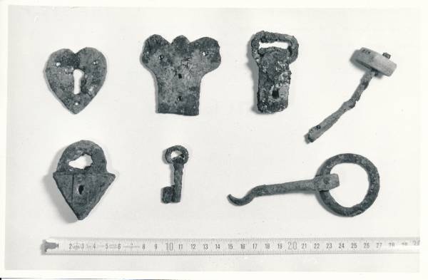 Arheoloogialeid. Leiud kaevamistelt Tartu Toomemäel. 1980.a.