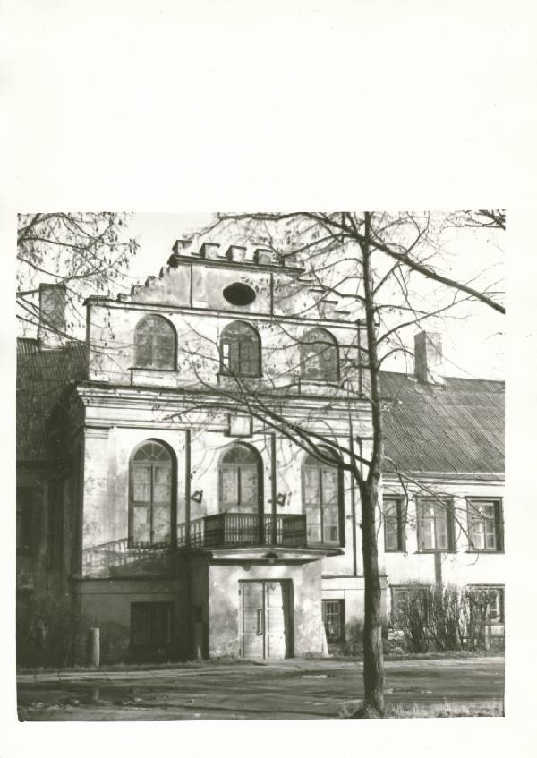Karlova mõis Tartus. Peahoone fassaad 1977a.