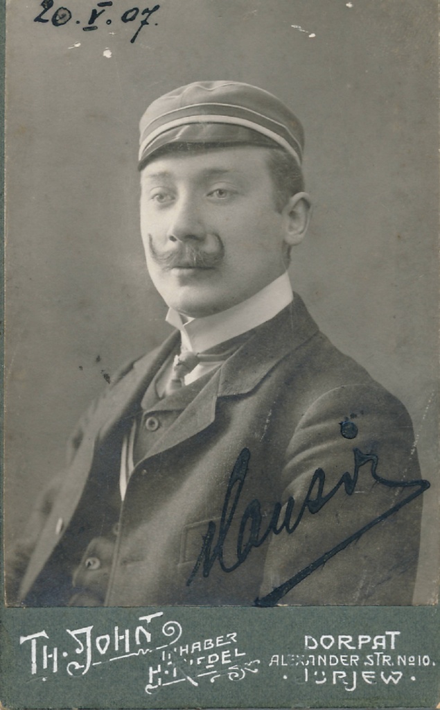 Portreefoto. Meesüliõpilane. Tartu, 20.05.1907.a.