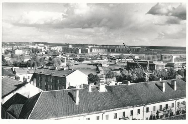 Vaade Tartus. Võidu sild.