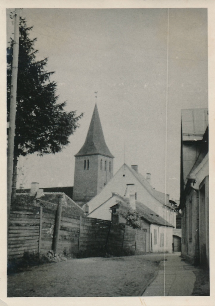 Tartu linnavaade. Jaani kirik kodanlikul perioodil. 1930ndatel.