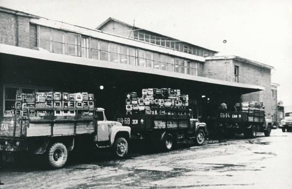Tartu Eksperimentaalõlletehase hoov 1980a.
