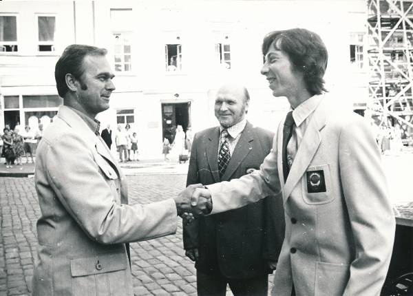 Tartu 950. juubel. Olümpiavõitja Jaak Uudmäe vastuvõtul EKP Tartu Linnakomitees 1980a.