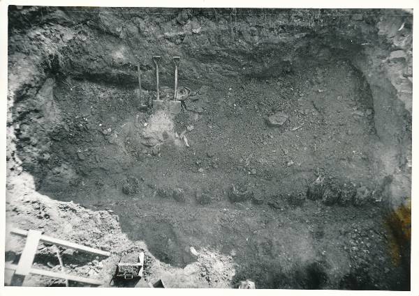 Arheoloogialeid. Kaevamised Tartus, Barclay platsil. 1981.a.