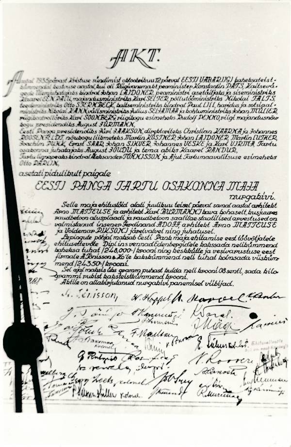 Fotokoopia aktist. Eesti Panga Tartu osakonna maja nurgakivi asetamine. 1935.a.