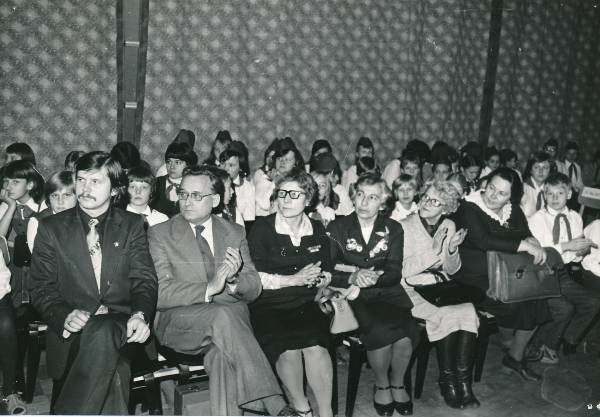 ÜLKNÜ 60a pühendatud ülelinnalisel pidulikul malevakoondusel 1980a.