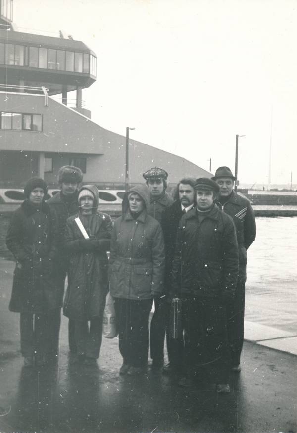 Tartu Autoremonditehase kommunistlikud noored Tallinna Pirita Purjespordikeskuse ehitustöödel 1979a.