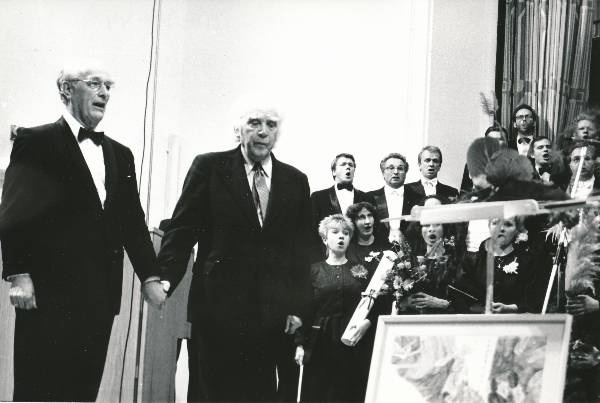 Roman Toi ja Gustav Ernesaks Estonia kontserdisaalis 1989a.