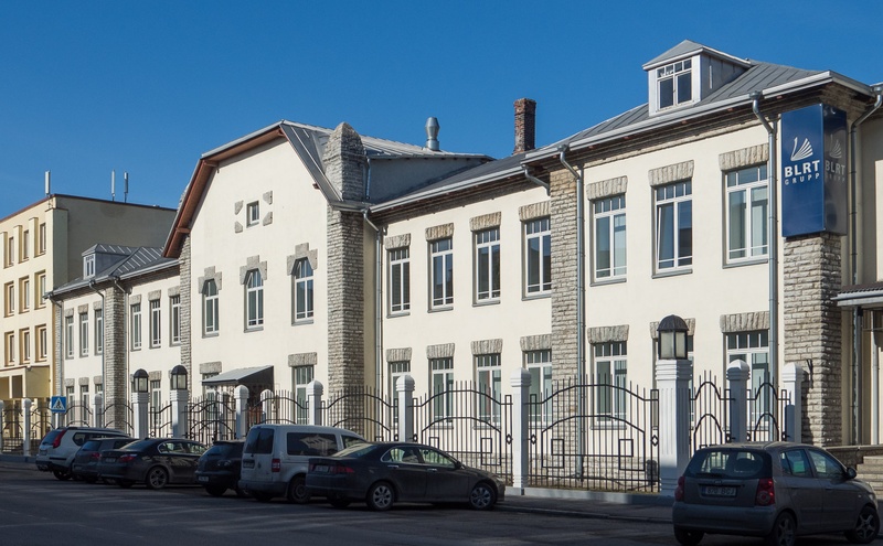 Administrative building of Noblessner factory in Tallinn Tööstuse tn rephoto