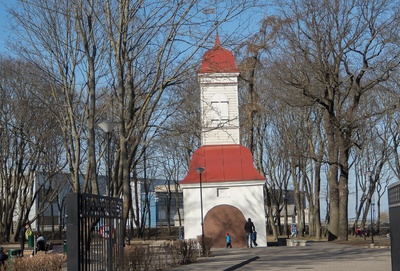 Tallinn, Kalamaja cemetery gate. rephoto